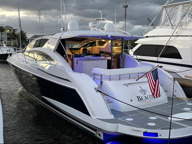 2008 Hinckley Motor Yacht