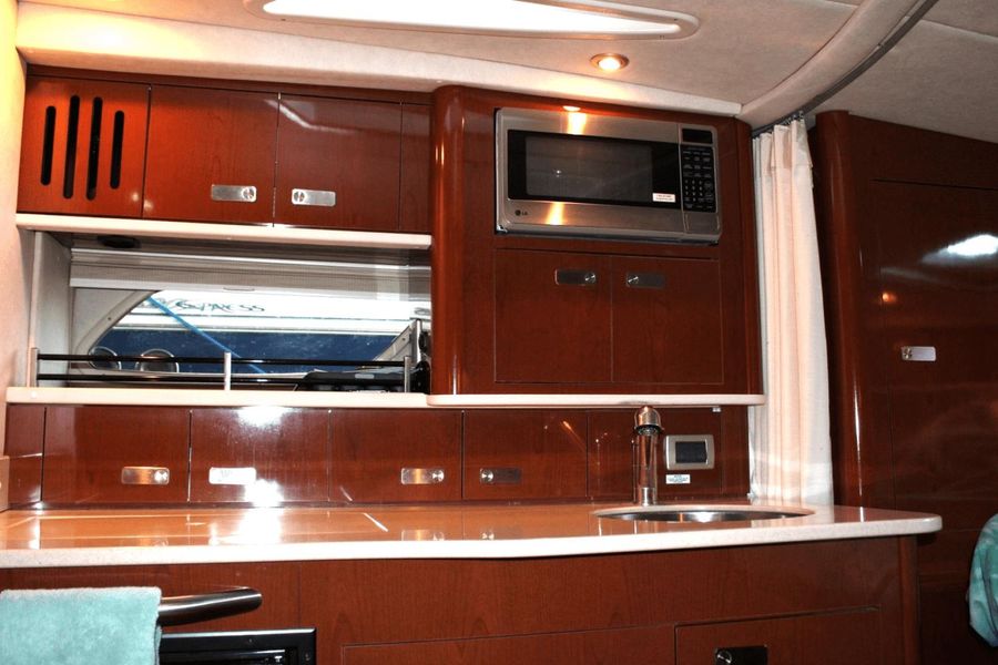 2010 Sea Ray 350 Sundancer