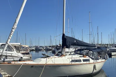 C&C Landfall 38