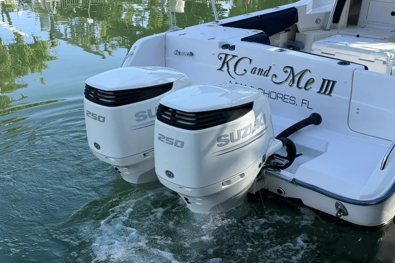 Kc And Me III Yacht Photos Pics 