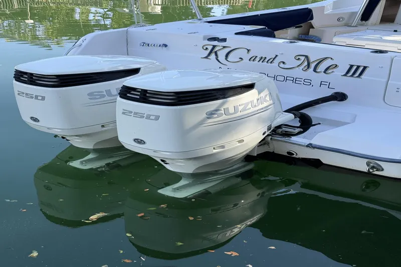 Kc And Me III Yacht Photos Pics 