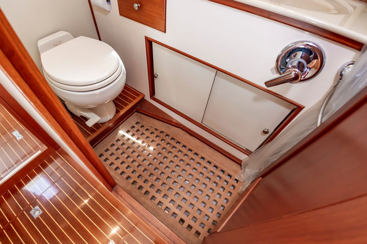 2005 Grand Banks 49 