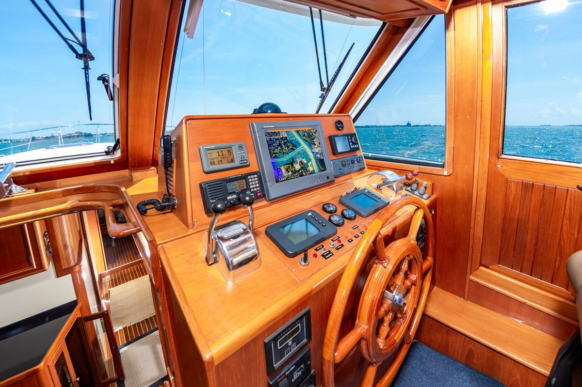 2005 Grand Banks 49 