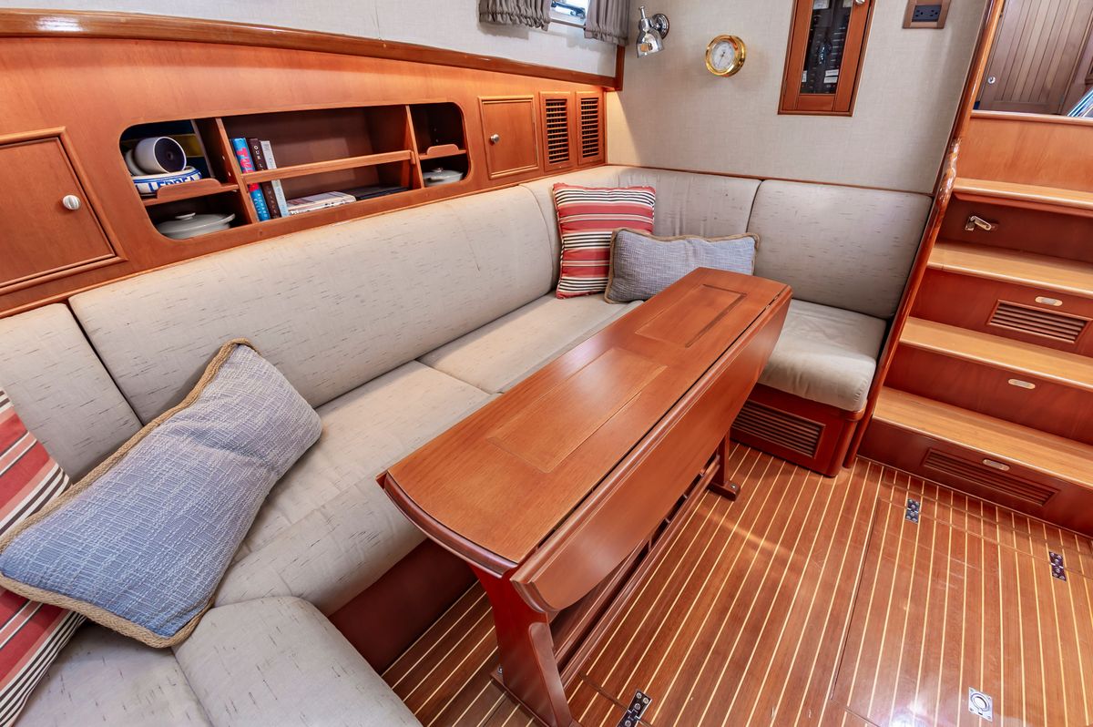 2005 Grand Banks 49 