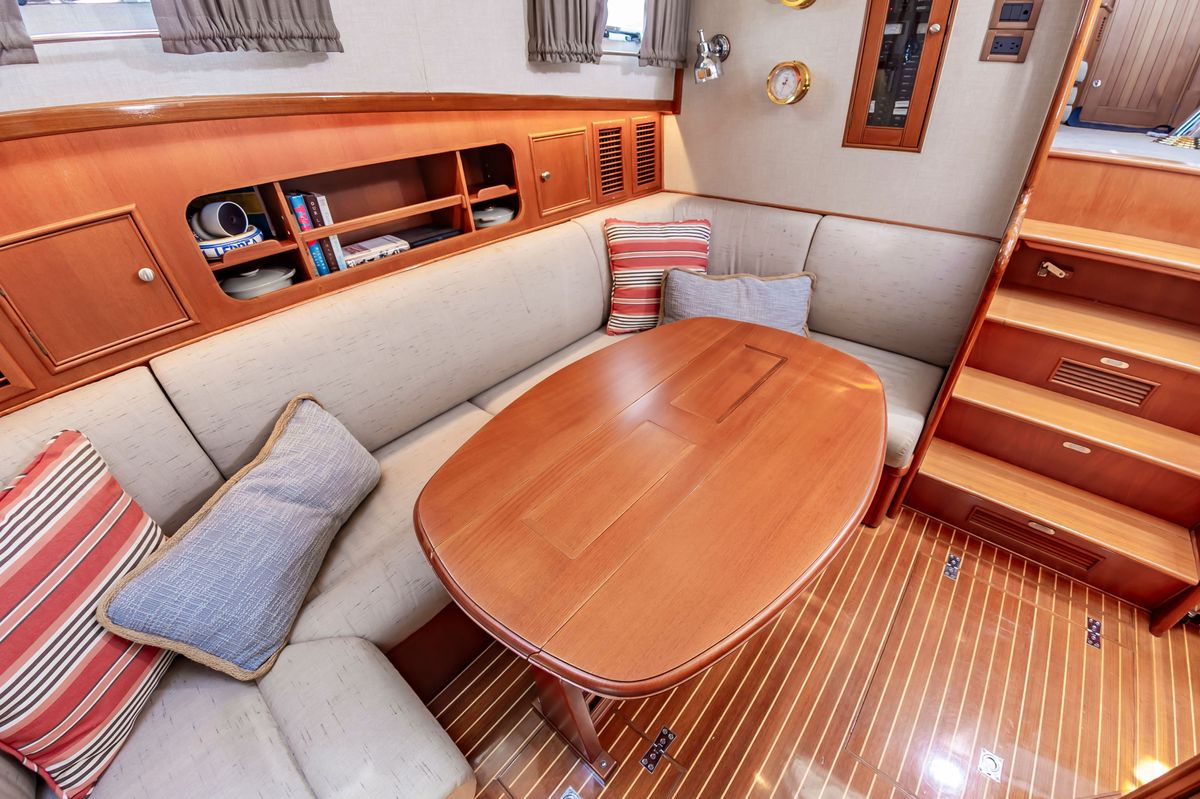 2005 Grand Banks 49 