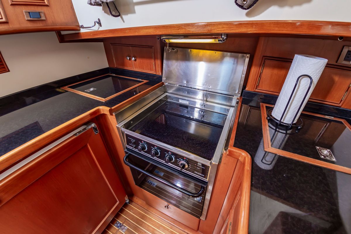 2005 Grand Banks 49 