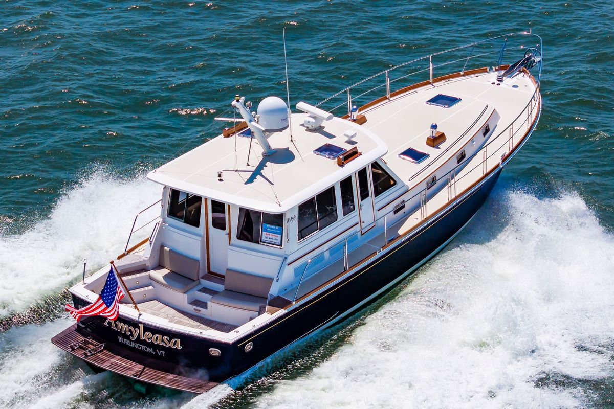 2005 Grand Banks 49 