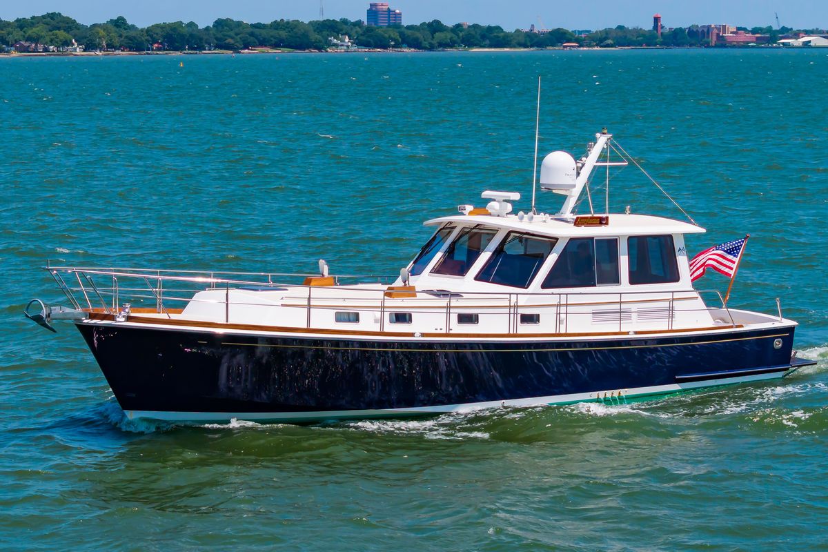 2005 Grand Banks 49 