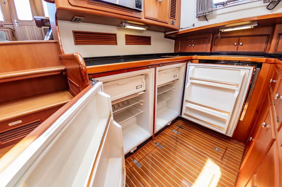 2005 Grand Banks 49 