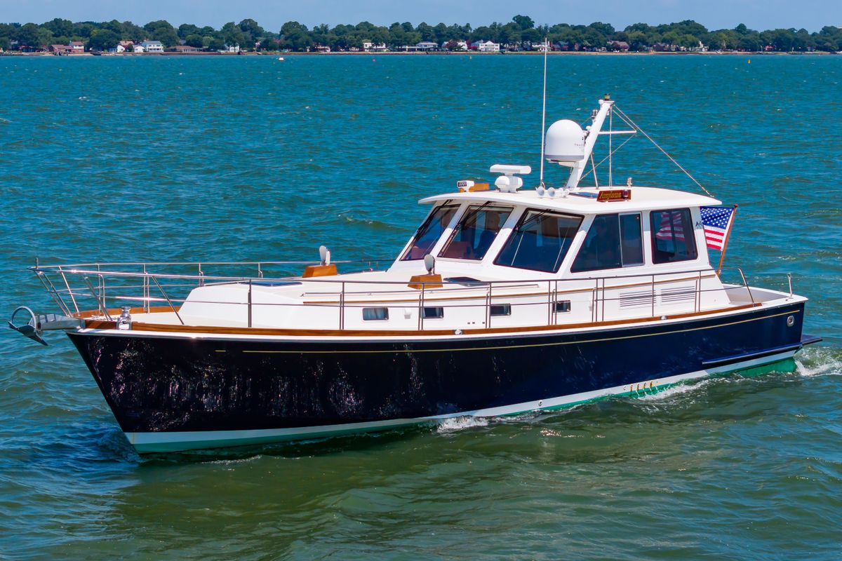 2005 Grand Banks 49 