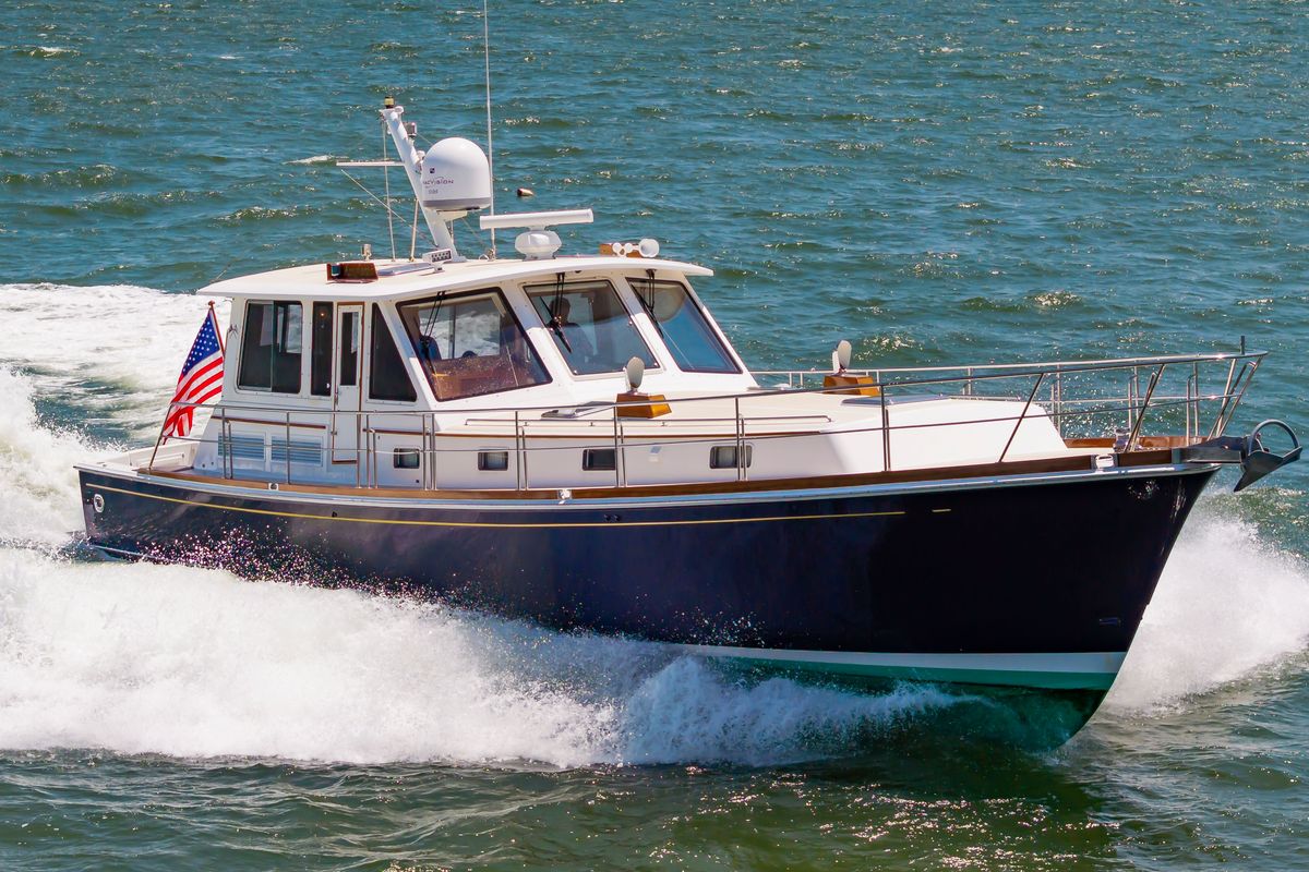 2005 Grand Banks 49 