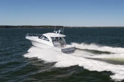 Cabo 40 Hardtop Express