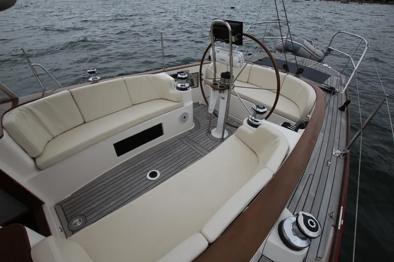 Sweet P Yacht Photos Pics Cockpit from fwd P