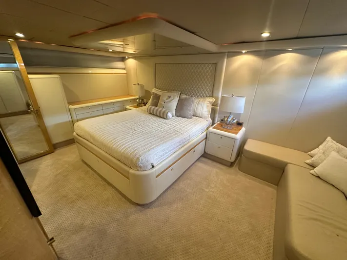 Jenny G Yacht Photos Pics 