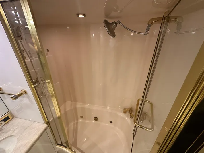 Jenny G Yacht Photos Pics 