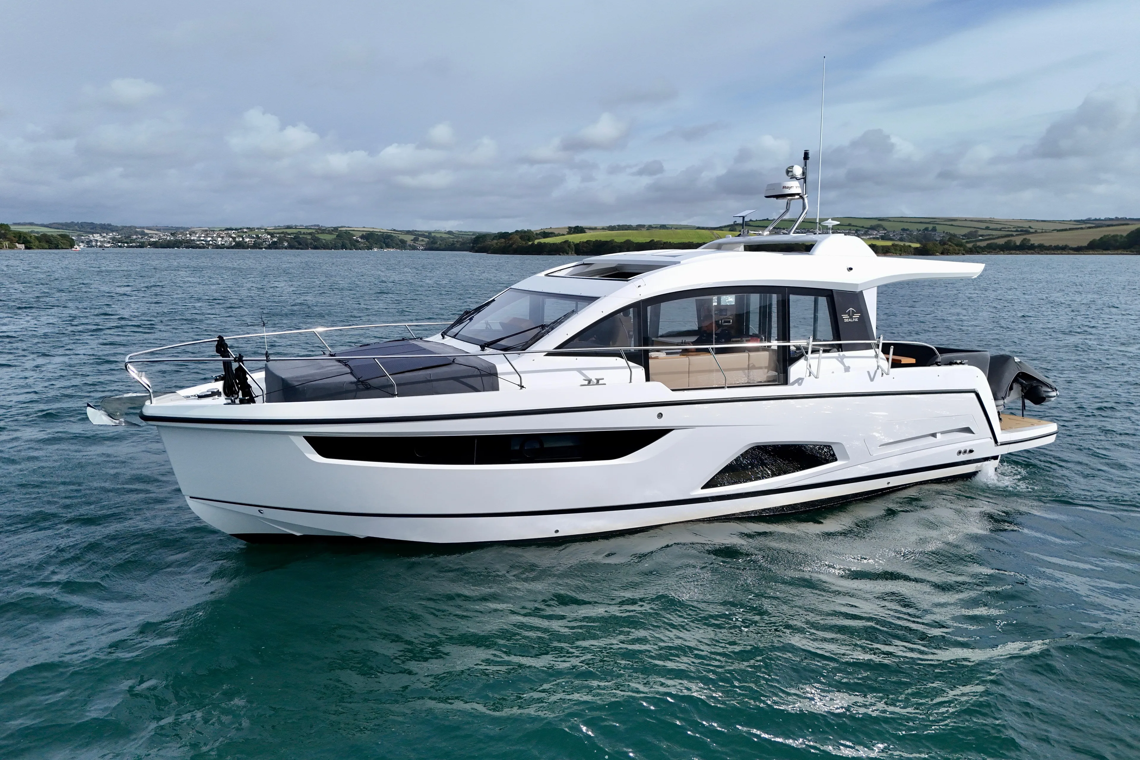 2019 Sealine C430