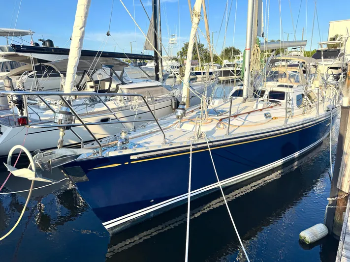 Mrs. Jones Yacht Photos Pics 