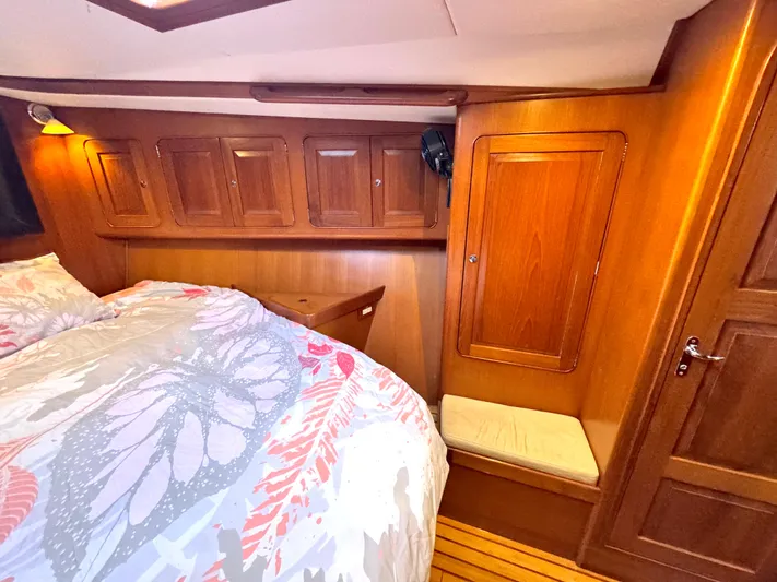 Mrs. Jones Yacht Photos Pics 