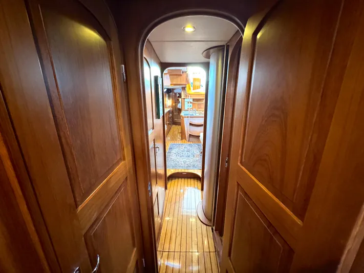 Mrs. Jones Yacht Photos Pics 