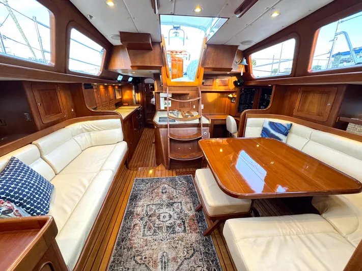 Mrs. Jones Yacht Photos Pics 