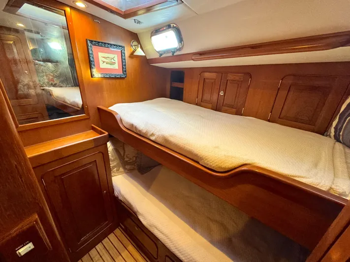 Mrs. Jones Yacht Photos Pics 