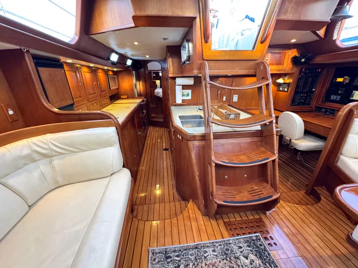 Mrs. Jones Yacht Photos Pics 