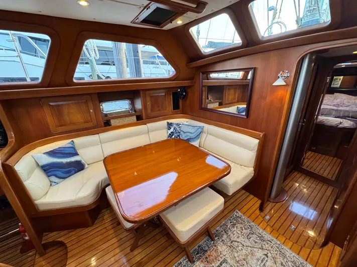 Mrs. Jones Yacht Photos Pics 