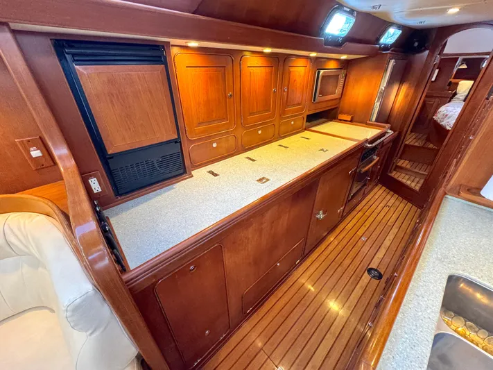 Mrs. Jones Yacht Photos Pics 