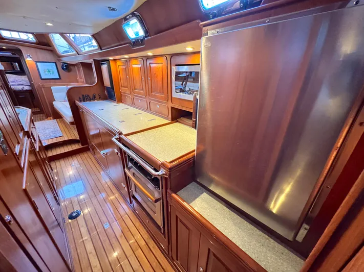 Mrs. Jones Yacht Photos Pics 