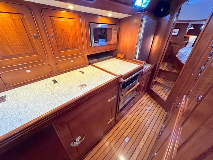 Mrs. Jones Yacht Photos Pics 