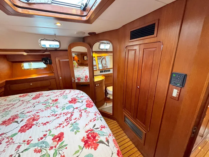 Mrs. Jones Yacht Photos Pics 