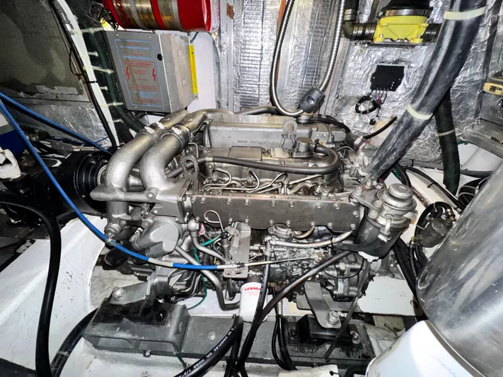 Mrs. Jones Yacht Photos Pics 