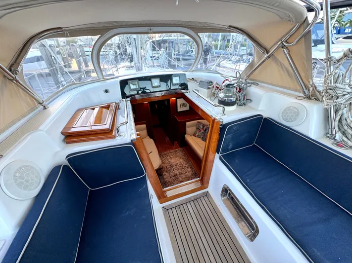 Mrs. Jones Yacht Photos Pics 