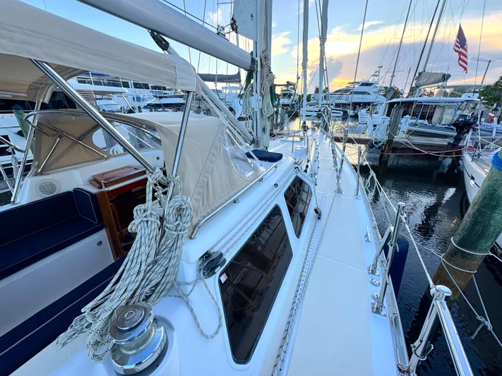 Mrs. Jones Yacht Photos Pics 