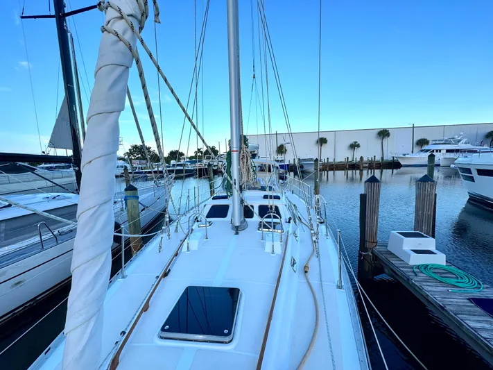 Mrs. Jones Yacht Photos Pics 