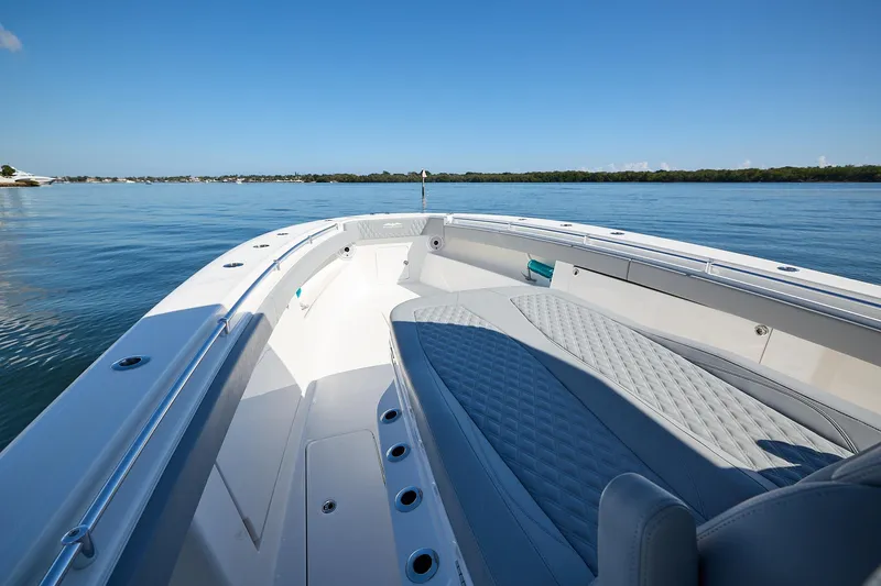 Finito Yacht Photos Pics Invincible 39 Finito - Bow