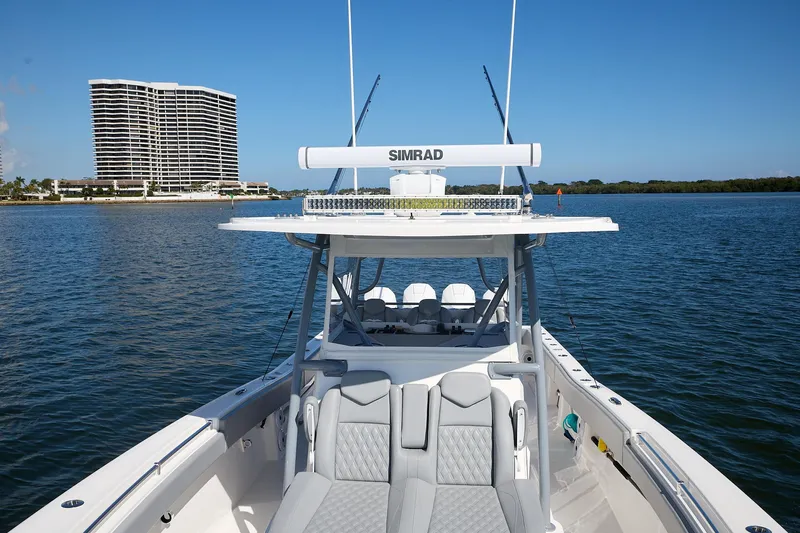 Finito Yacht Photos Pics Invincible 39 Finito - Forward Seating