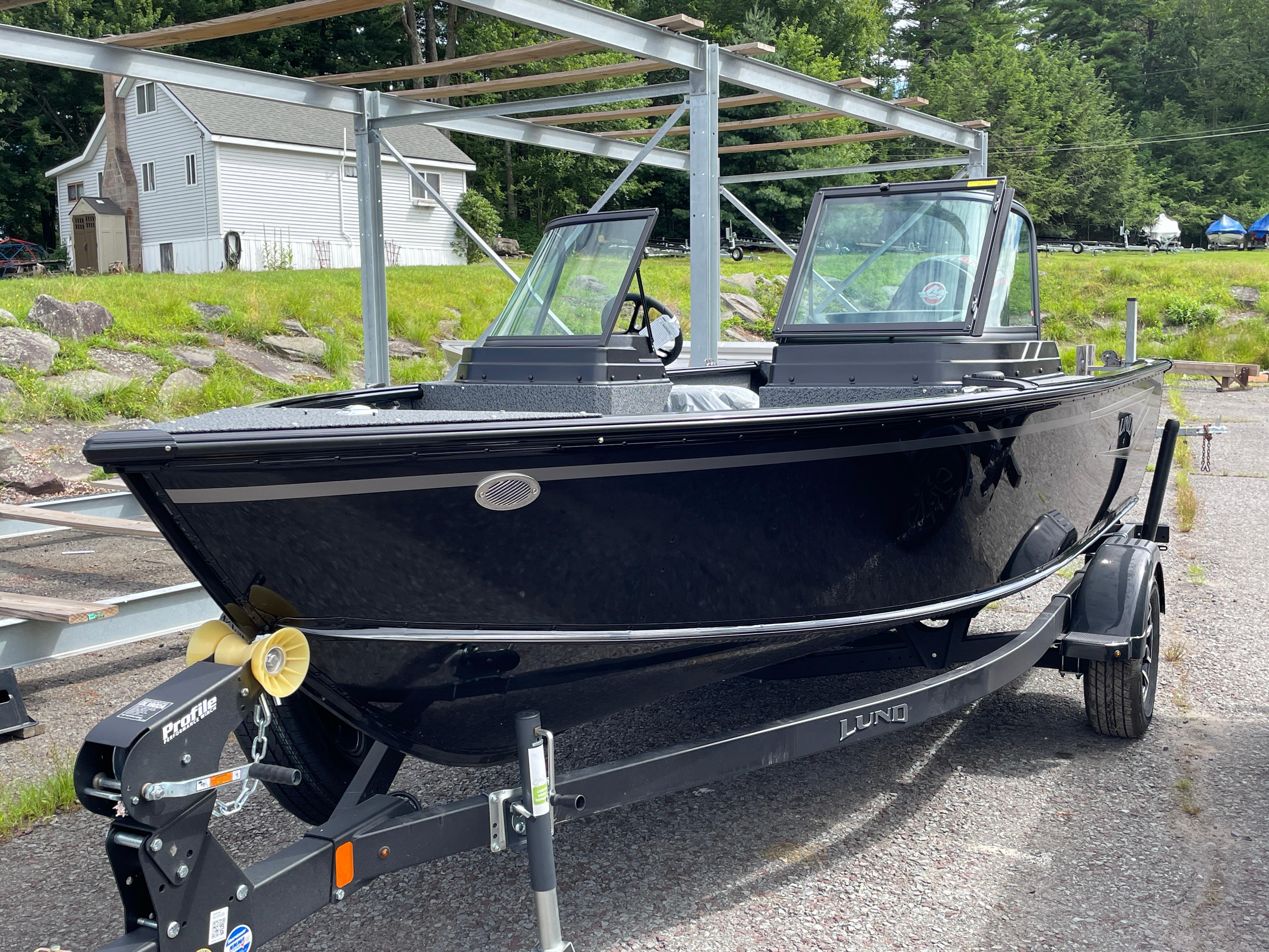 Lund 1800 Explorer Sport