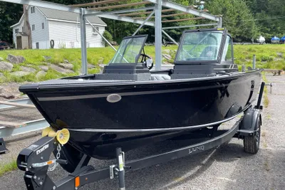 Lund 1800 Explorer Sport