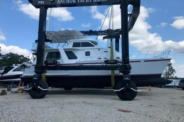 Island Hopper Yacht Photos Pics Crosswater Passagemaker 49 yacht from 2001 on a lift at Anchor Yacht Basin.
