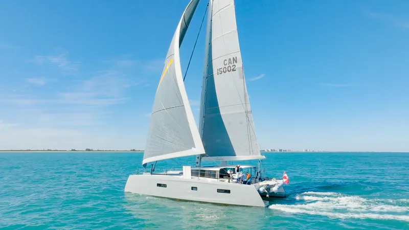 Navitas Yacht Photos Pics 