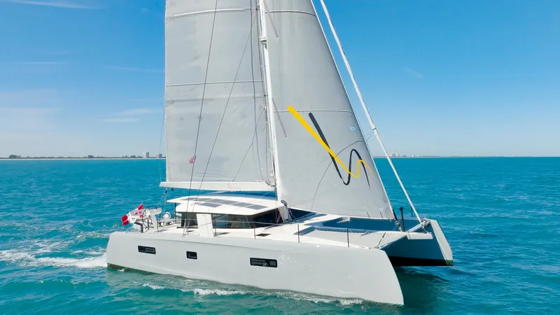 Navitas Yacht Photos Pics 