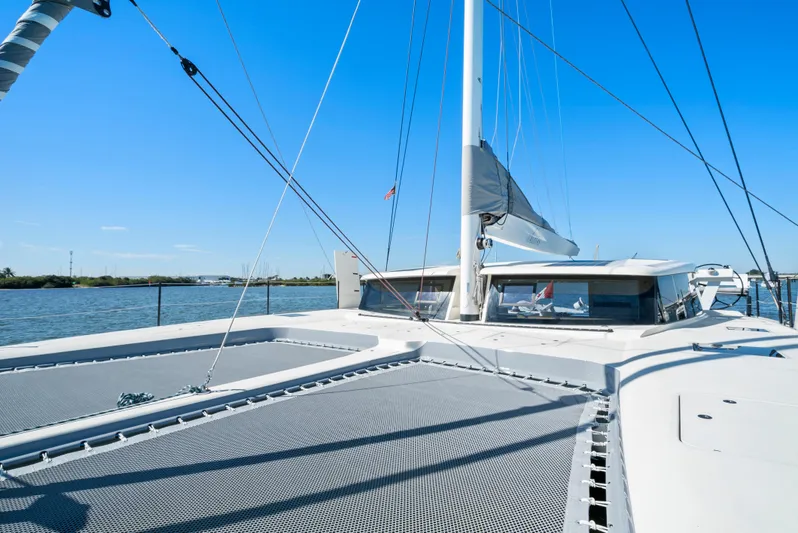 Navitas Yacht Photos Pics 