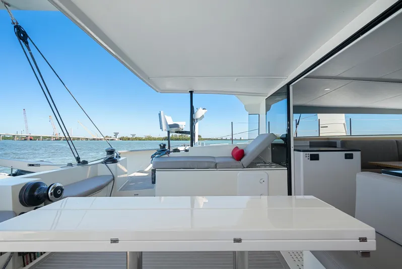 Navitas Yacht Photos Pics 