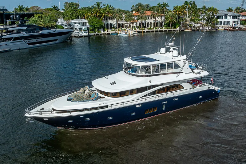 Seven D's Yacht Photos Pics 