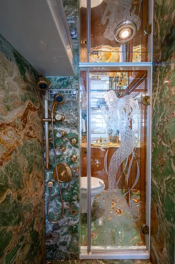 Seven D's Yacht Photos Pics 