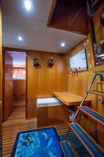 Seven D's Yacht Photos Pics 