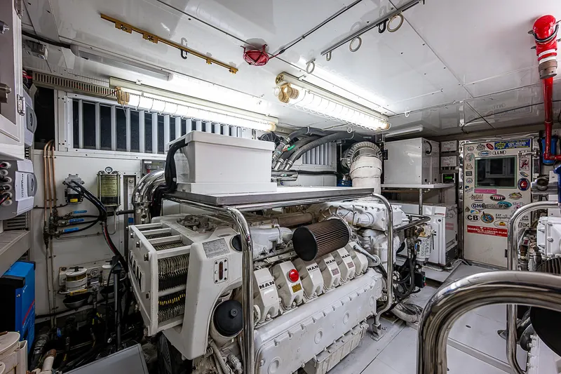 Seven D's Yacht Photos Pics 