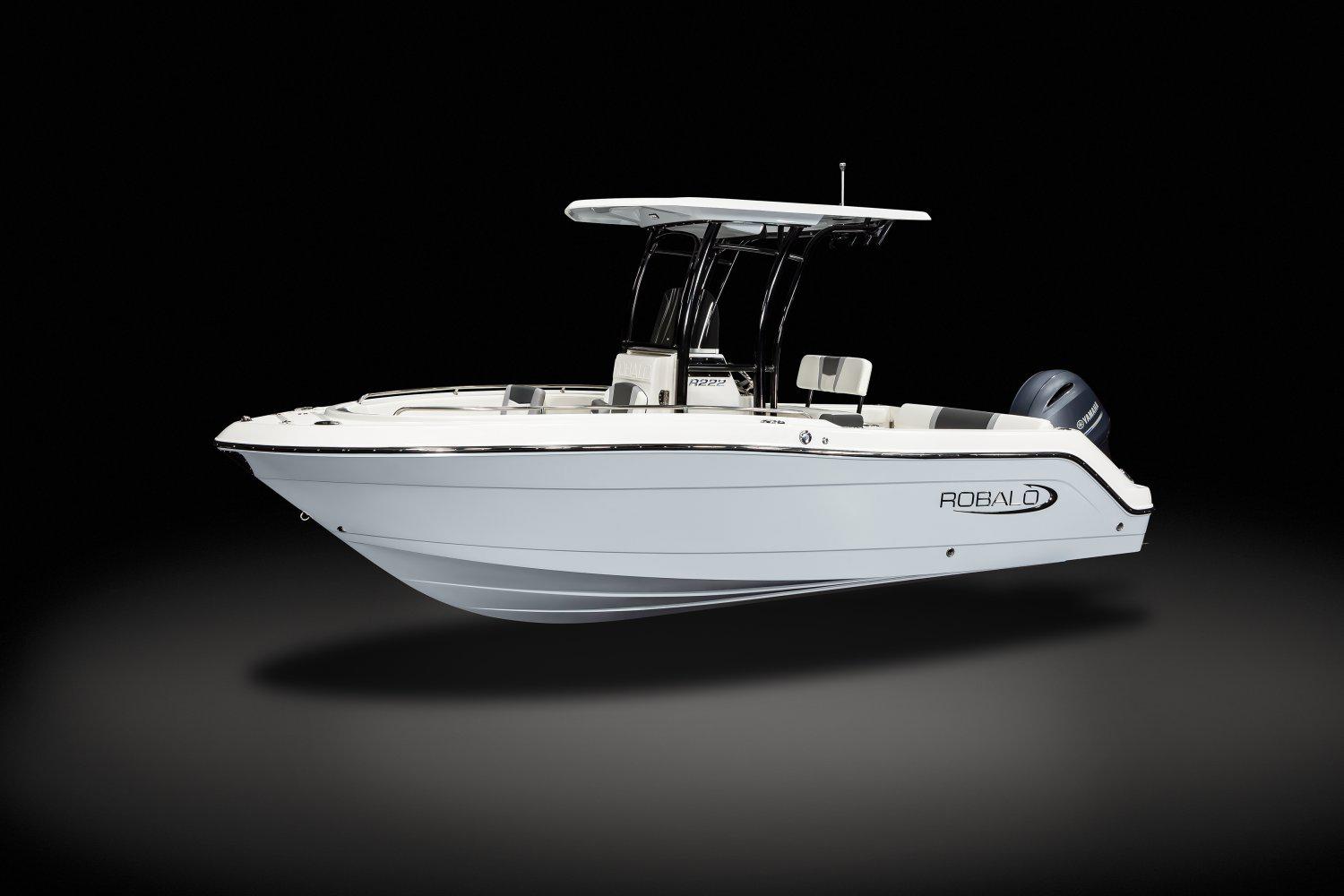 2025 Robalo R222 Center Console - Image 8