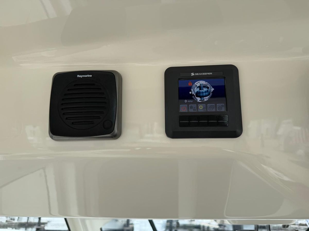 2017 Boston Whaler 42 